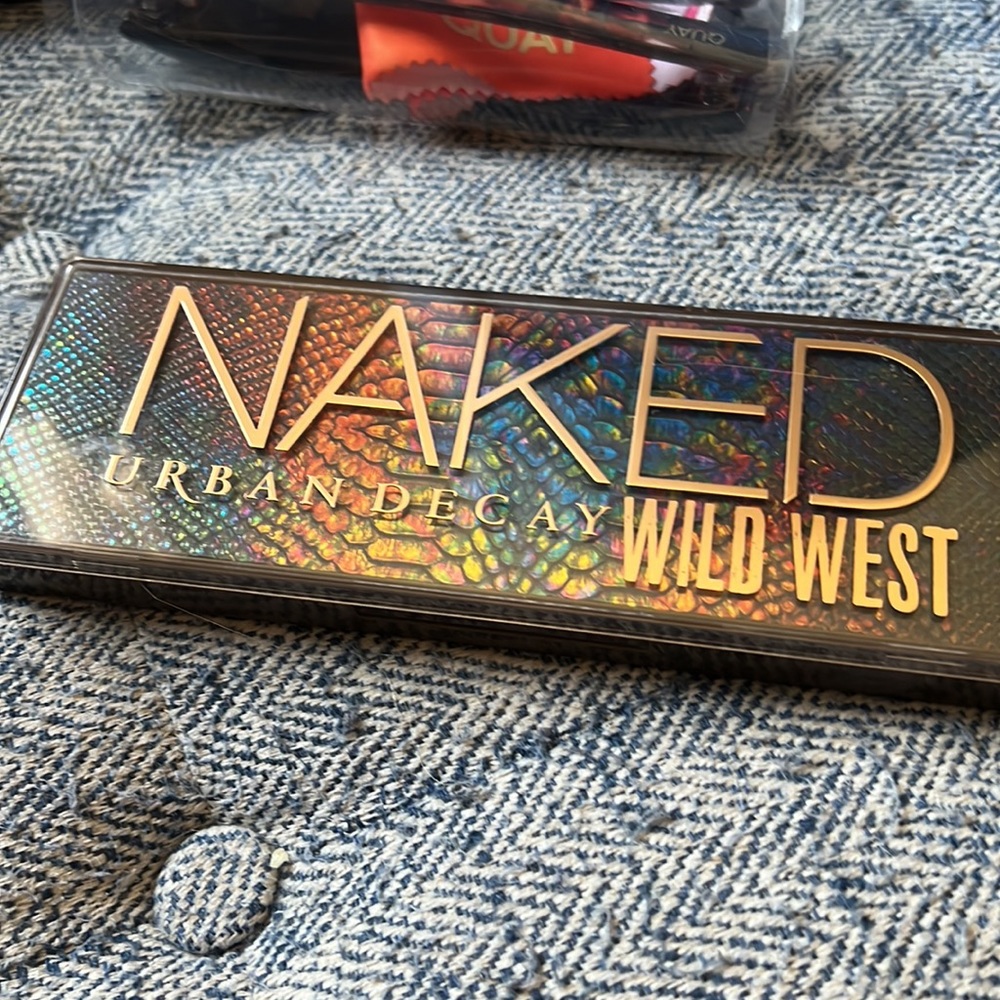 Urban Decay naked Wild West eyeshadow palette